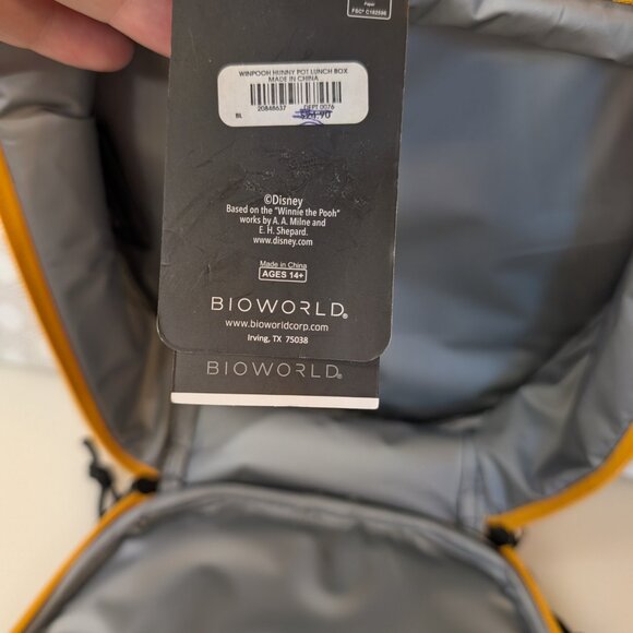 NWT Bioworld Disney Winnie The Pooh Hunny Pot Lunch Bag - Picture 7 of 9